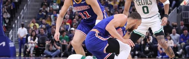 开云官网-斯玛特压伤库里左脚踝，为什么追梦会帮他说话？