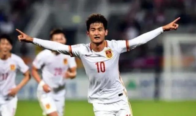 开云官网-5天3赛不败！泰山静待3杆洋枪 中韩国脚渐心有灵犀